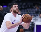 Nov 30, 2025; Salt Lake City, Utah, USA; Utah Jazz center Jusuf Nurkic (30) warms up before the game against the Houston Rockets at Delta Center. Mandatory Credit: Rob Gray-Imagn Images/Foto: Rob Gray