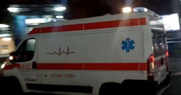 hitna pomoć, noć, kola hitne pomoći Ilustracija/Screenshot