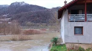 Poplava, jake padavine, kiša, Bihać, naselja, aktivirana klizišta/Anadolija