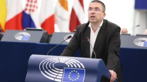 EP Plenary session - Protecting bees: advancing the EU's New Deal for Pollinators/Fred Marvaux