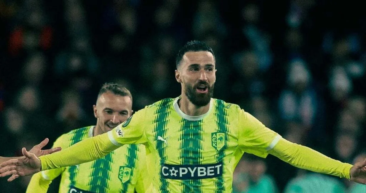 Riad Bajić (FOTO: AEK Larnaca)/Foto: 