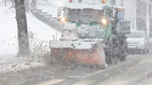 Snjeg šetnja saobračaj ilustracije zima/Senad Gubelić