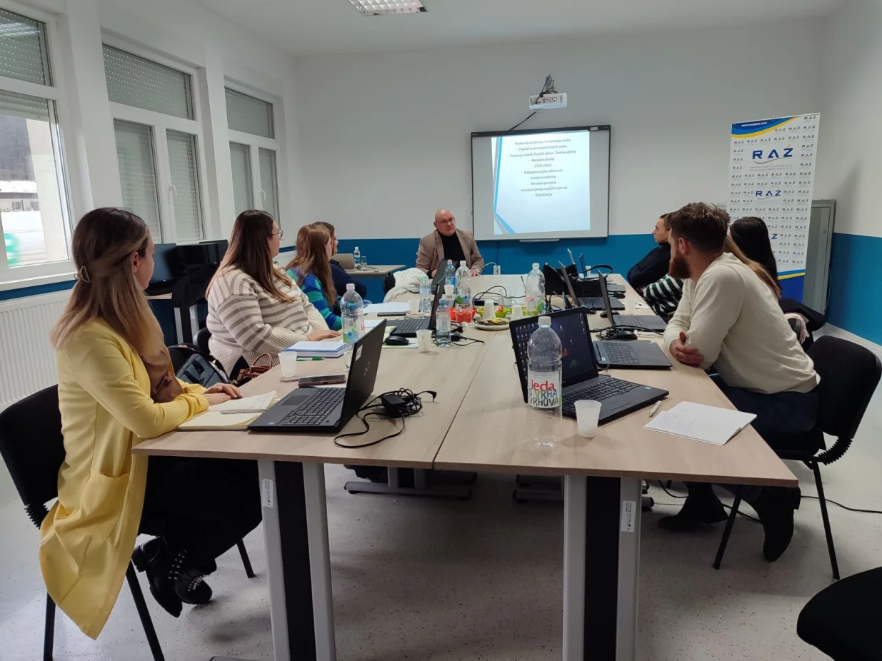 Razvojna agencija Žepče, uz podr&scaron;ku Federalnog zavoda za zapo&scaron;ljavanje, provodi projekt Obučimo se/