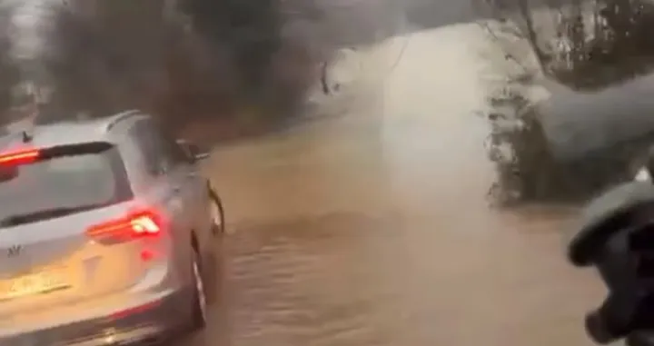 Buna se izlila iz korita/Bljesak Info