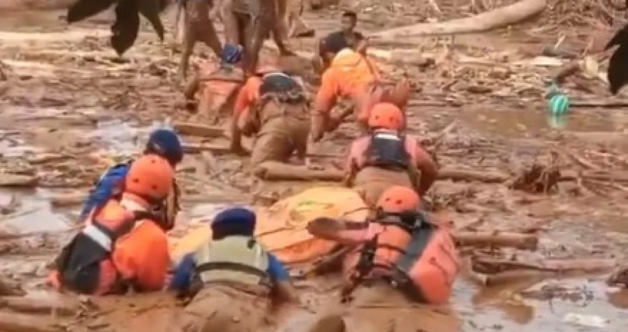 Poplave u Indoneziji/Printscreen/X.com//