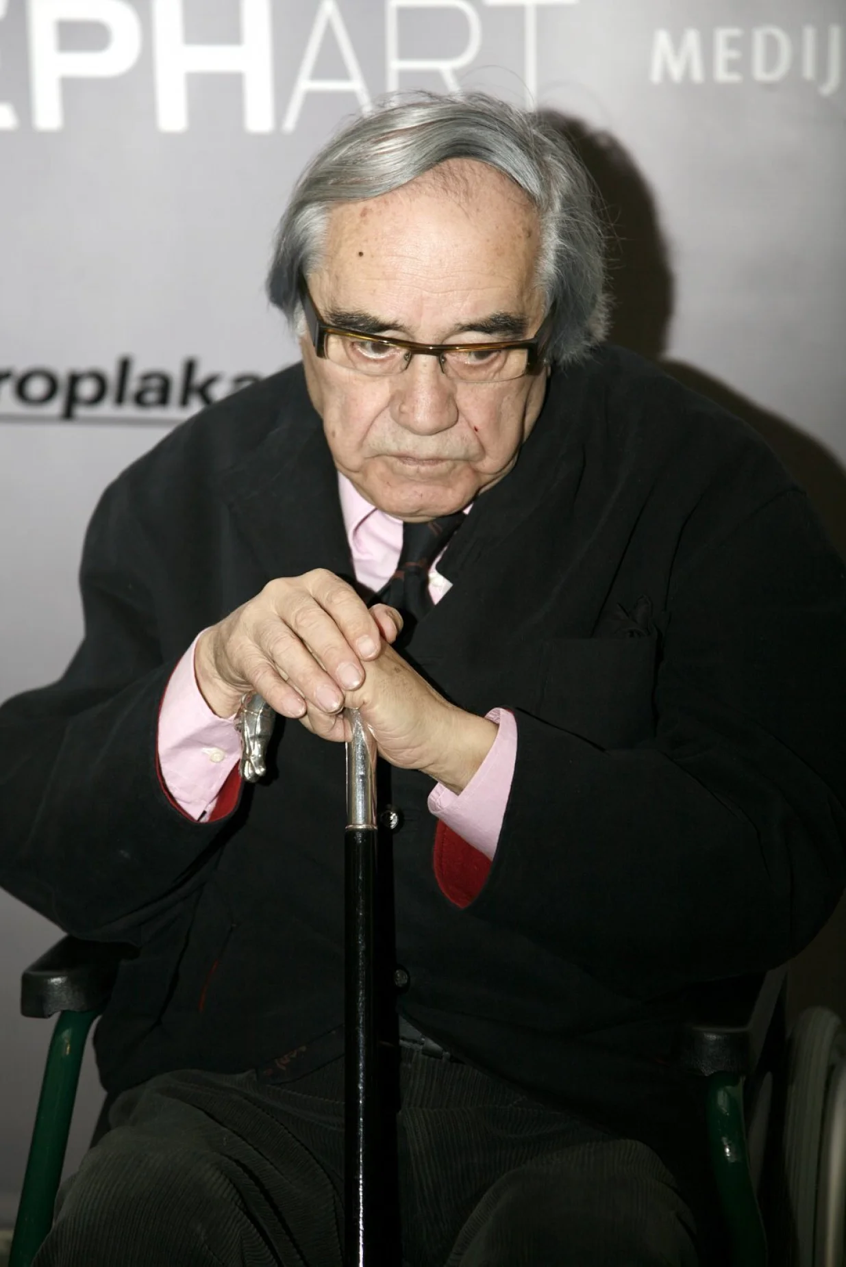 Du&scaron;an Džamonja/