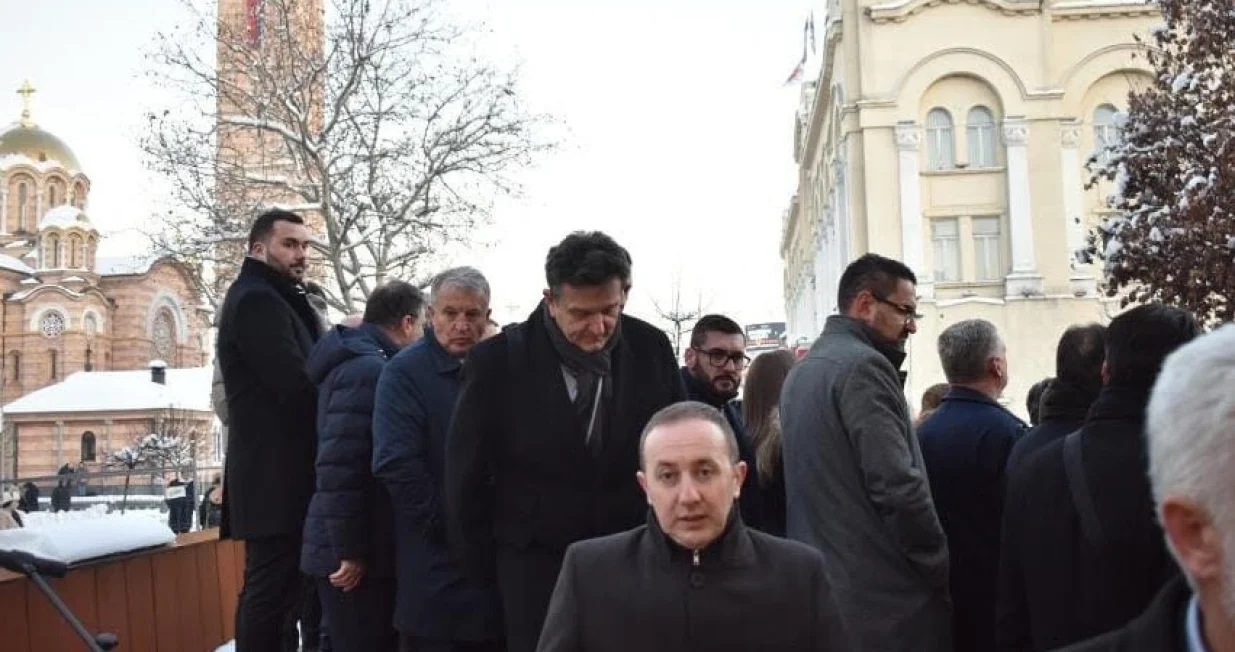 Odlazak delegacije SDS-a sa ceremonije/BNTV/