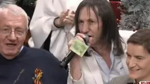 Dragan Ašanin (u sredini) osuđen je za ubistvo pjevačice 1992. godine/