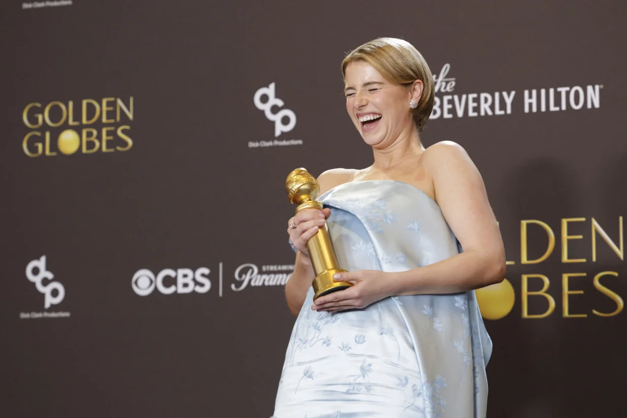Jessie Buckley poses with the Best Performance by a Female Actor in a Motion Picture - Drama award for "Hamnet"at the 83rd Annual Golden Globes in Beverly Hills, California, U.S., January 11, 2026. REUTERS/Mario Anzuoni/Mario Anzuoni