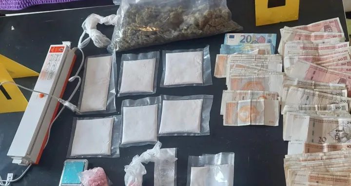 Oduzeta droga/MUP KS//