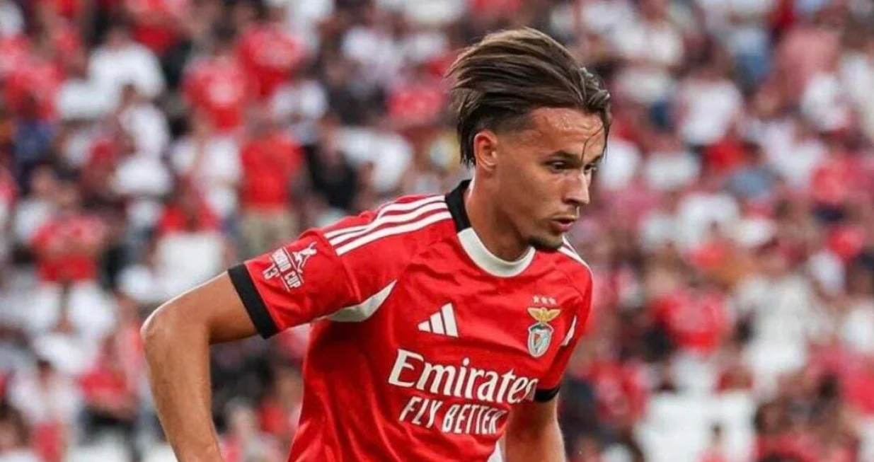 Amar Dedić u dresu Benfice (FOTO: Instagram)/Foto: 