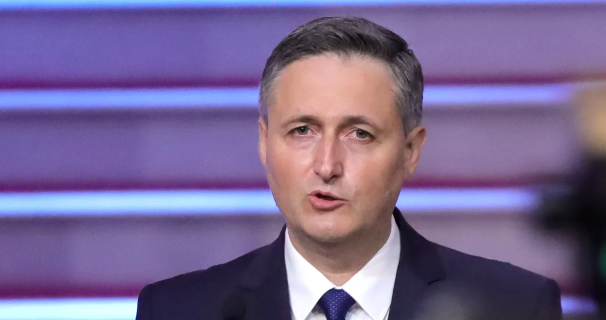 Predsjedavajući Predsjedni&scaron;tva Bosne i Hercegovine Željko Kom&scaron;ić i član Predsjedni&scaron;tva Bosne i Hercegovine dr. Denis Bećirović domaćini su prijema povodom Dana državnosti Bosne i Hercegovine, Vijećnica./Senad Gubelić