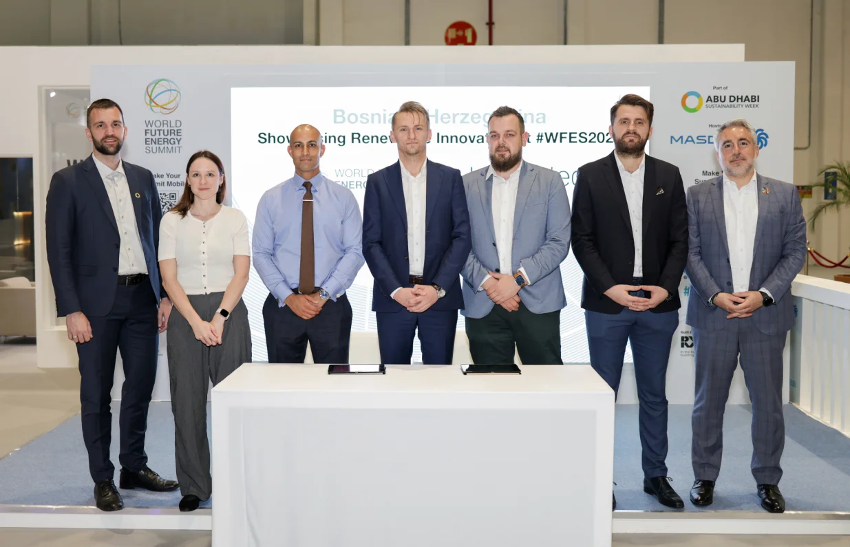 Bloomteq, bh. paviljon, Abu Dhabi/