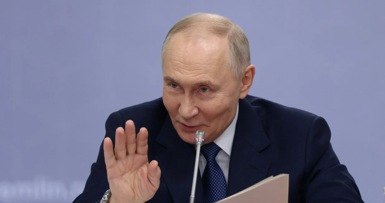 Russian President Vladimir Putin chairs a meeting on the development of autonomous systems at the Aminyevskoye depot of the Moscow Metro in Moscow, Russia January 16, 2026. REUTERS/Ramil Sitdikov/Pool/Ramil Sitdikov