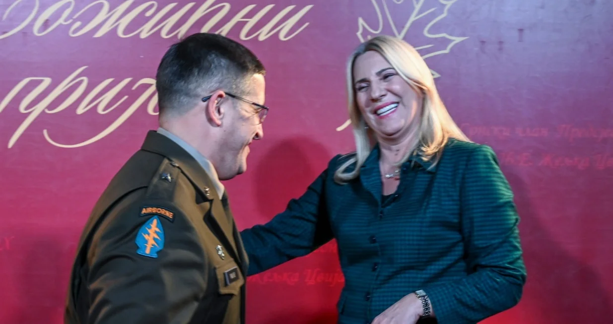 Matthew Valas i Željka Cvijanović na tradicionalnom božićnom prijemu/Nato