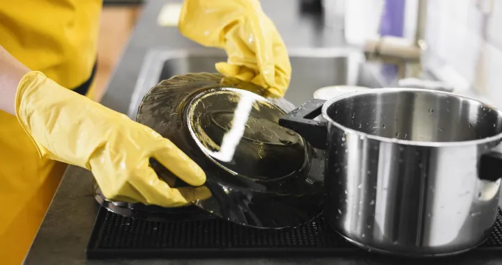 Uni&scaron;tit ćete ih/Free Pik