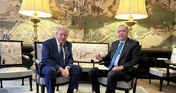 HAG (AA) - Turski predsjednik Recep Tayyip Erdogan i ameriДЌki predsjednik Donald Trump sastali su se u Hagu tokom samita NATO-a. Razgovarali su o regionalnim i globalnim pitanjima, kao i o bilateralnim vezama. (CumhurbaЕџkanlД&plusmn;ДџД&plusmn; - Anadolu Agency)/Anadolija