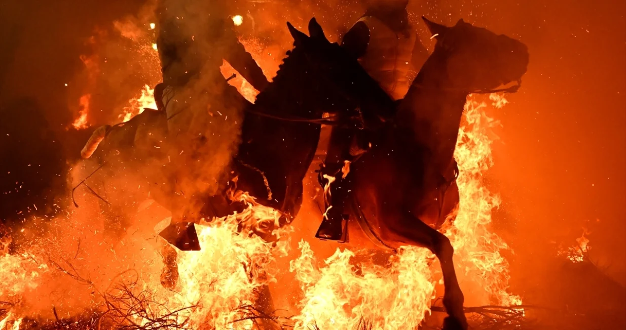 Konji preskaču vatru/Anadolija/