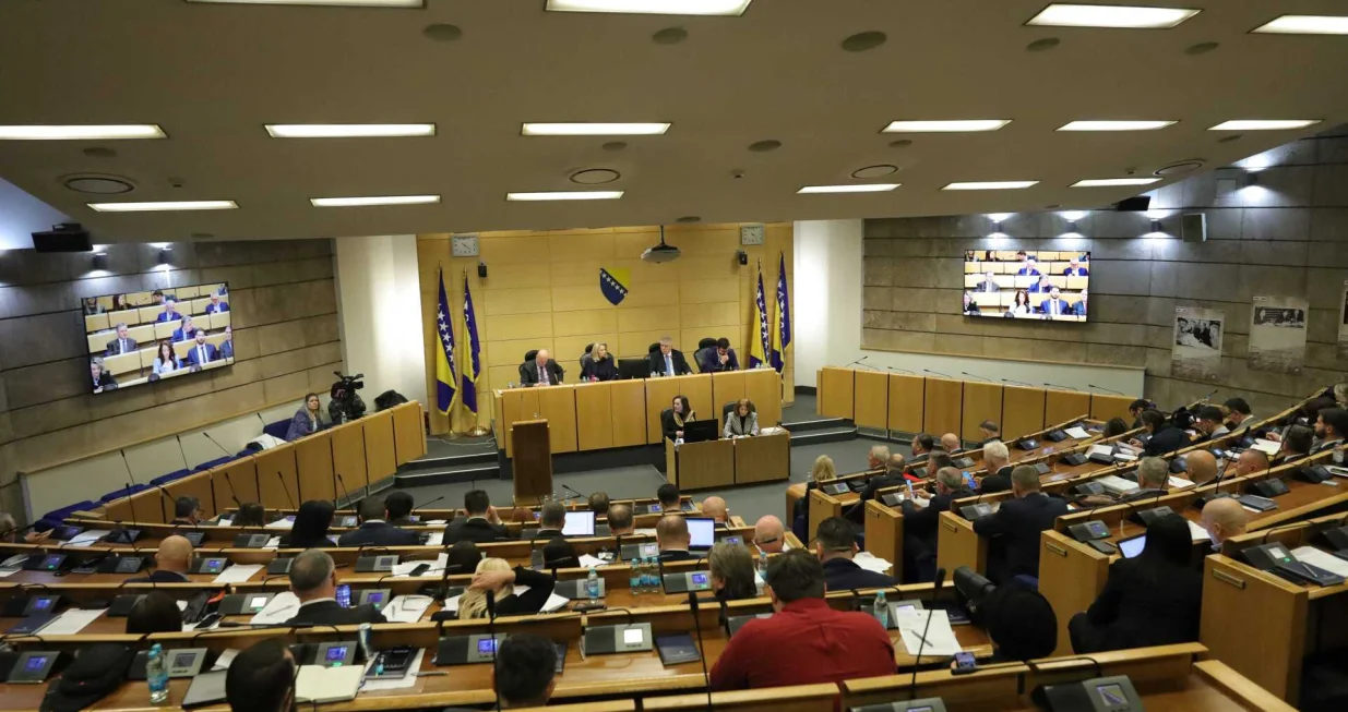 Predstavnički dom Parlamenta FBiH, sjednica/Senad Gubelić