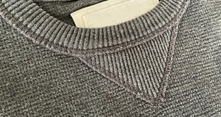 V-umetak, poznat i kao V-&scaron;av ili "Dorito", nije samo ukras, već ima dugu i funkcionalnu historiju/