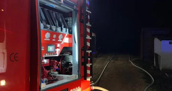 Intervenirali vatrogasci/Crna-hronika/