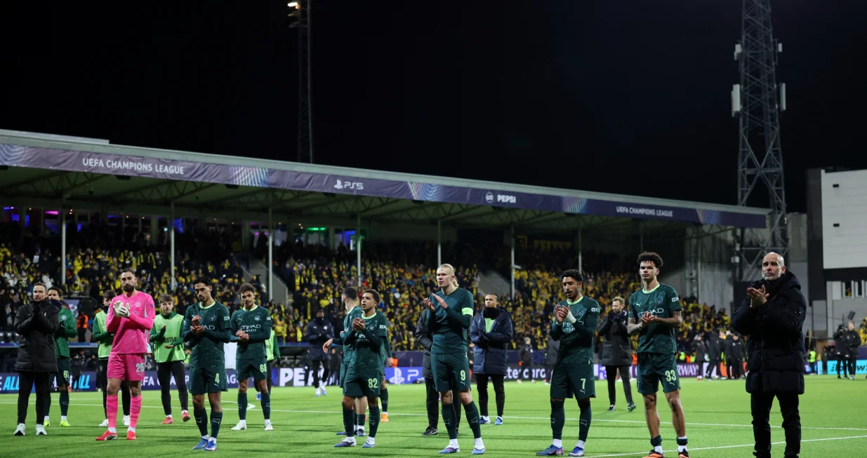 Soccer Football - UEFA Champions League - Bodo/Glimt v Manchester City - Aspmyra Stadion, Bodo, Norway - January 20, 2026 Manchester City manager Pep Guardiola and Erling Haaland with teammates look dejected after the match Action Images via Reuters/Andrew Boyers/Foto: Andrew Boyers