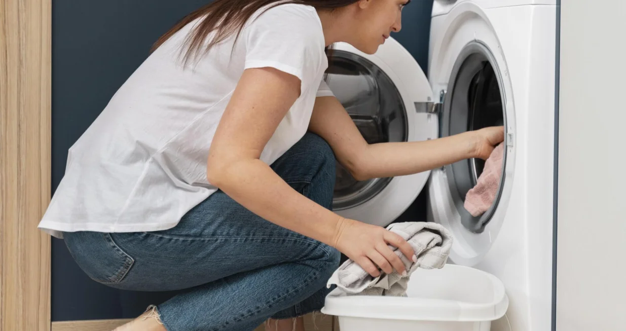 Ma&scaron;ina za pranje ve&scaron;a//