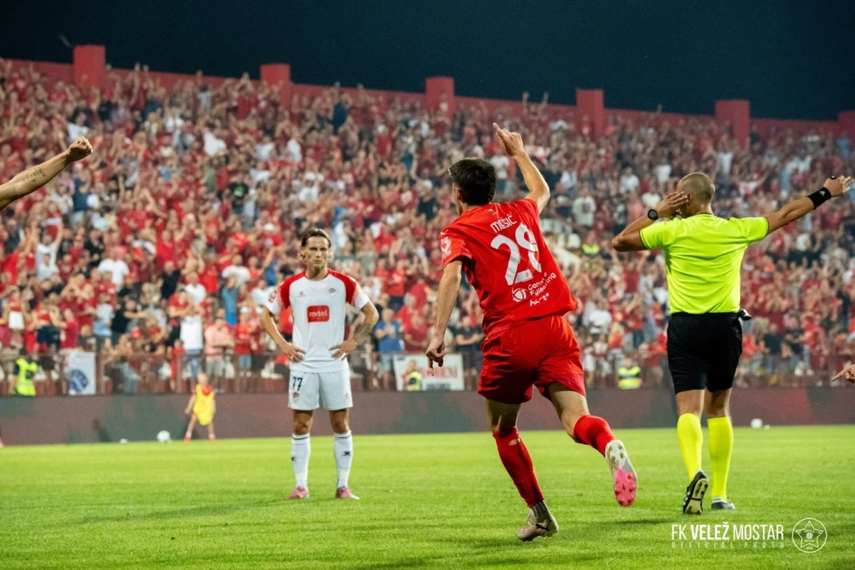 Aldin Me&scaron;ić, Nihad Ljajić i Stefan Savić (FOTO: FK Velež)/Foto: 
