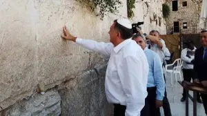 Dodik na Zidu plača u Jerusalemu/Milorad Dodik