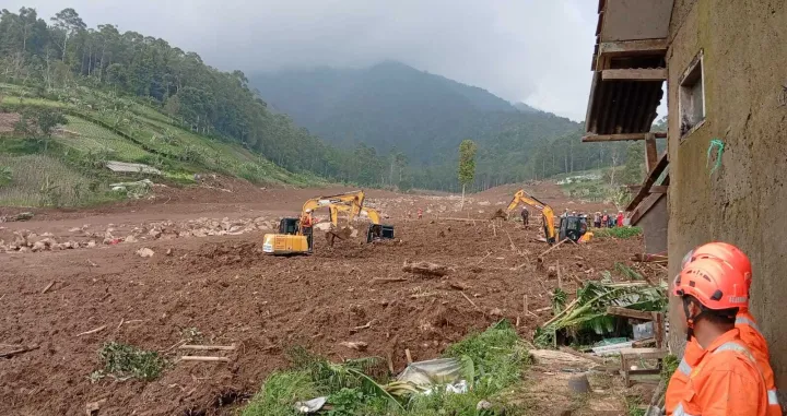 Klizi&scaron;te se dogodilo u selu Pasir Langu/X.com//