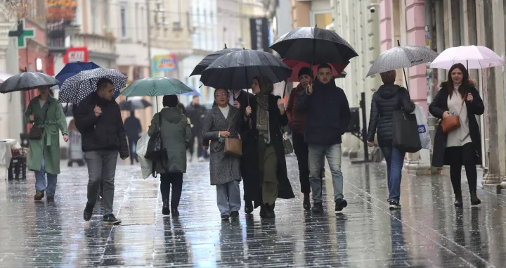 Novembar vrijeme hladno i ki&scaron;no/Senad Gubelić