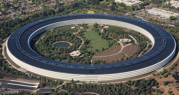 Silikonska dolina/Daniel Lawrence Lu