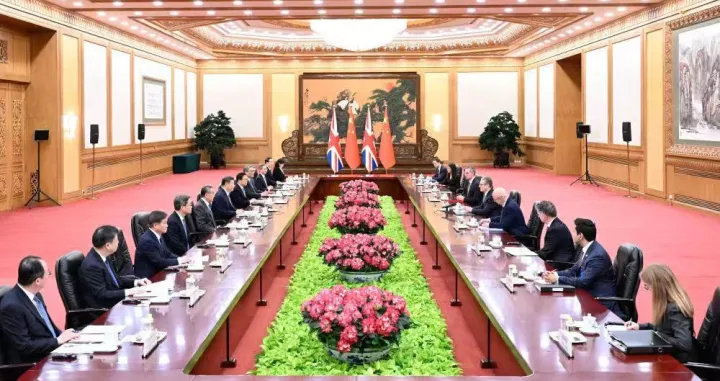 Kina i Velika Britanija postigle niz pozitivnih rezultata tokom posjete Starmera/Kmg