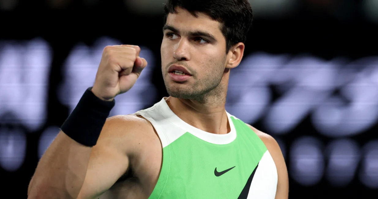 Tennis - Australian Open - Melbourne Park, Melbourne, Australia - February 1, 2026 Spain's Carlos Alcaraz reacts during the men's singles final against Serbia's Novak Djokovic REUTERS/Edgar Su/Foto: Edgar Su