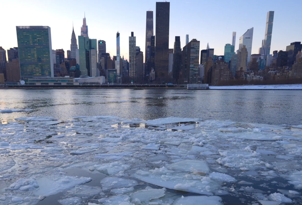 NEW YORK, SJEDINJENE AMERIČKE DRŽAVE - 29. JANUAR:Ekstremne hladnoće nakon snježne oluje i hladno vrijeme i dalje traju u New Yorku, Sjedinjene Američke Države, 29. januara 2026. godine. (Sel&ccedil;uk Acar - Anadolu Agency)/
