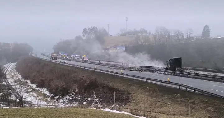 Jezive scene sa autoputa/Printscreen/Maribor.info//