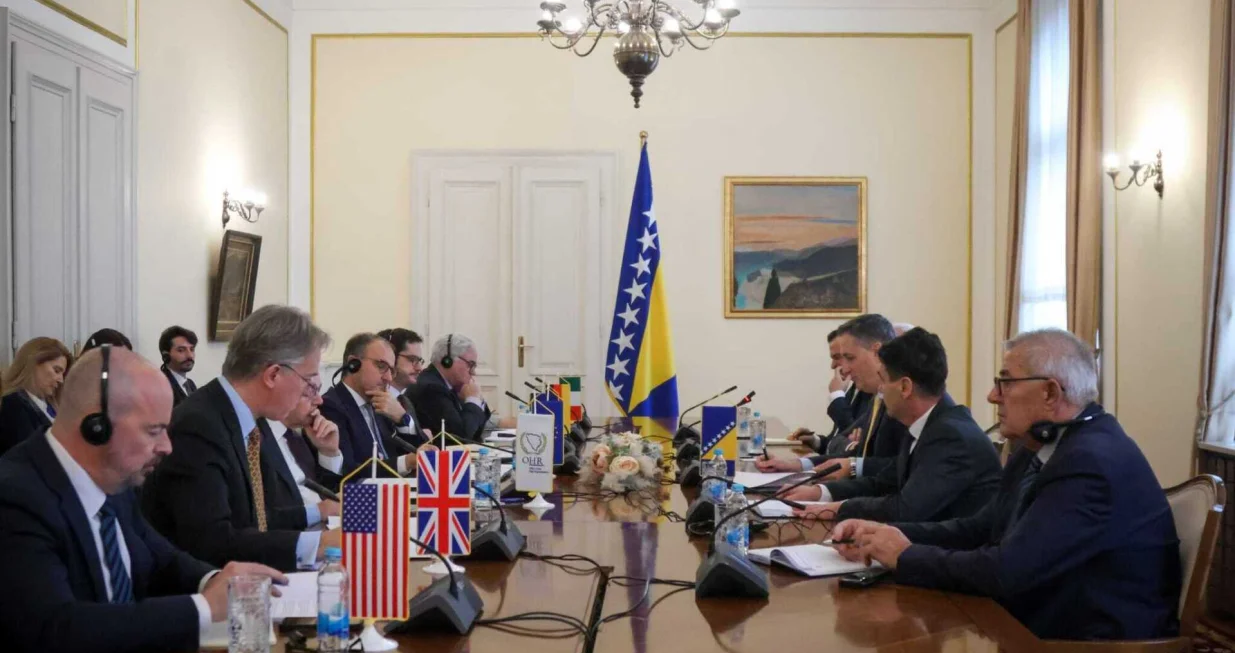 Sastanak s ambasadorima Kvinte, visokim predstavnikom i &scaron;efom Delegacije EU u BiH/Facebook