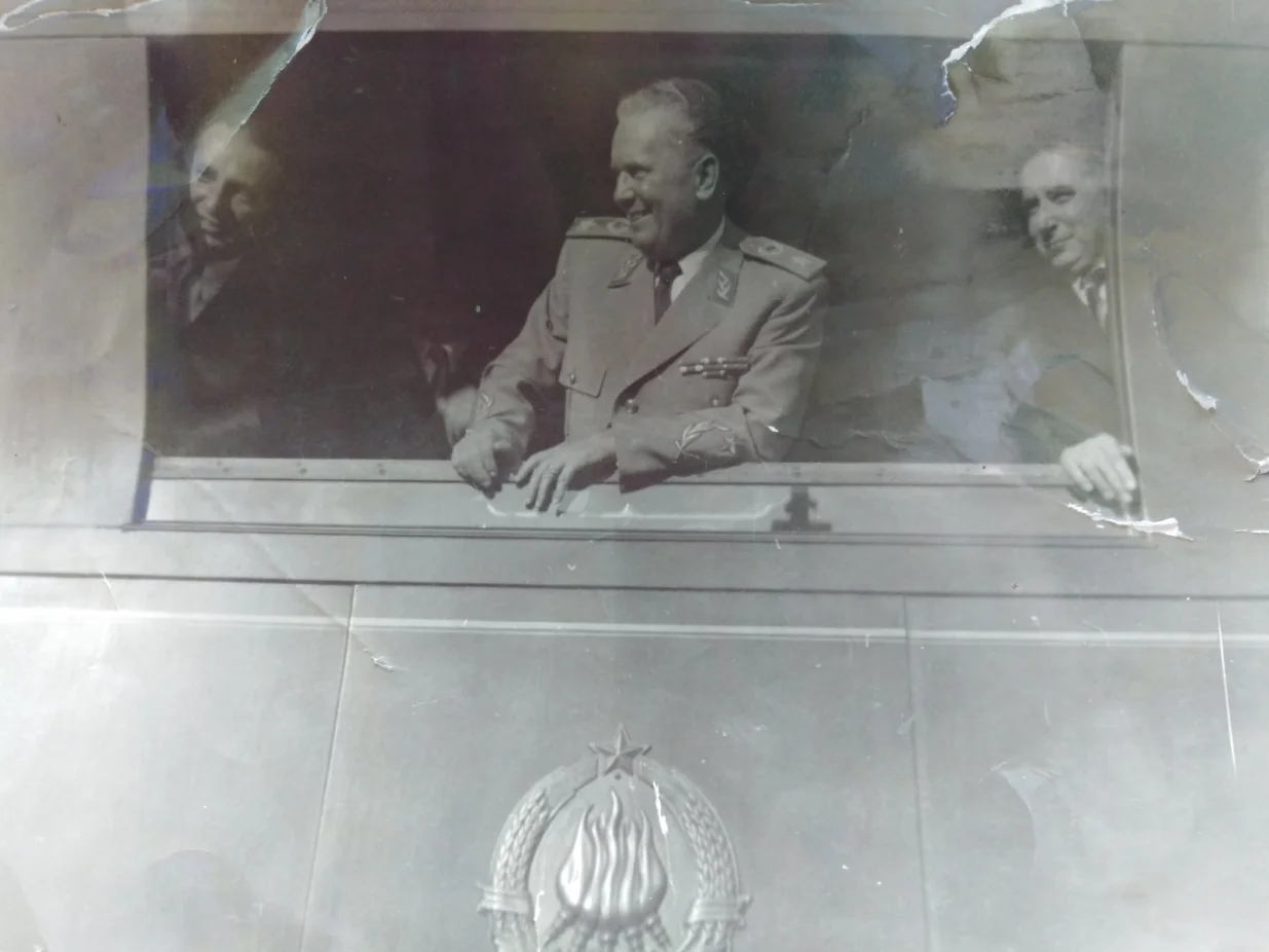 Snimak Ljube Ćurića: Tito u Plavom vozu 1960. godine na Željezničkoj stanici u Kaknju/