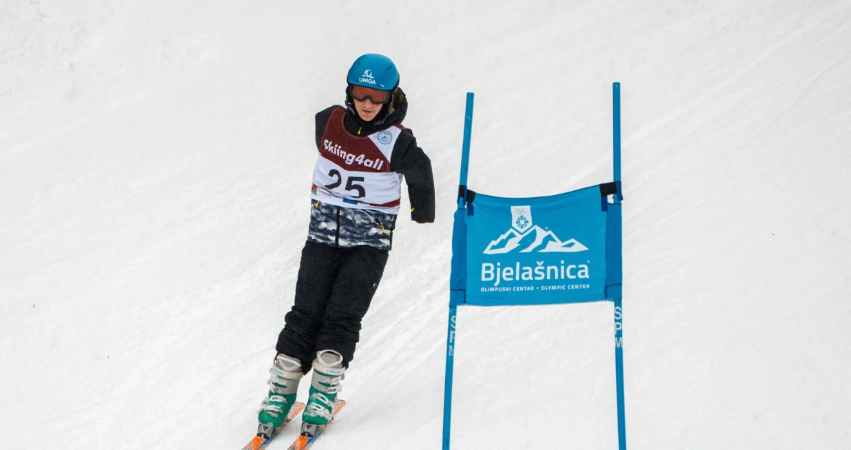 Na Bjela&scaron;nici održana prva inkluzivna skija&scaron;ka utrka "Skiing4all Sarajevo 2026"/Foto: 