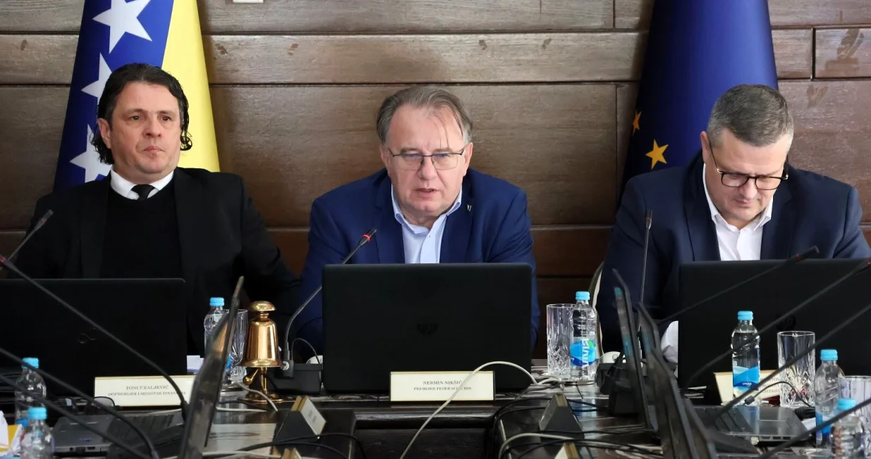 Toni Kraljević, Nermin Nik&scaron;ić, Vojin Mijatović//