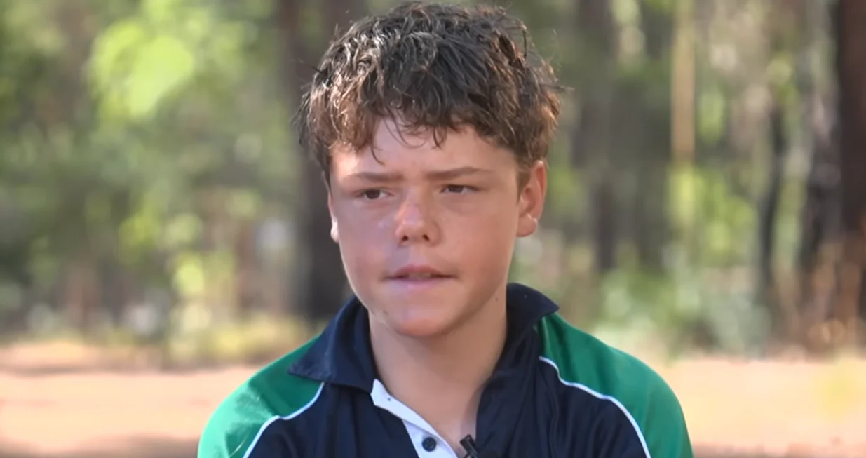 Austin Appelbee, 13, australija, spasio porodicu, plivao/Screenshot