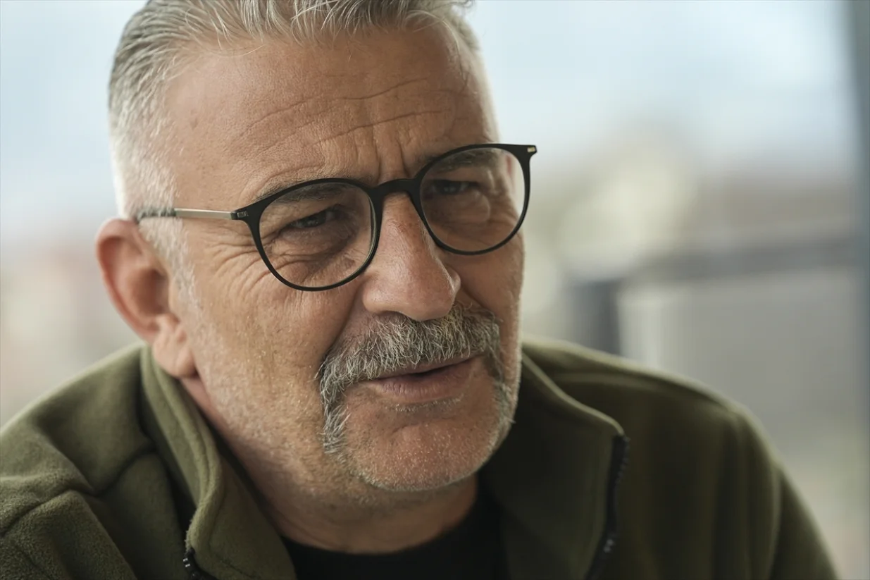 Susret Turčina Hacija Murata Kilinca i bh. spasilaca u Sarajevu, tačno tri godine nakon &scaron;to su ga živog uspjeli izvući ispod ru&scaron;evina zgrade nakon zemljotresa u turskom Hatayu/Samir Jordamović