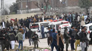 Najmanje 30 osoba je poginulo dok 169 je povrijeД'eno nakon ЕЎto je eksplozija pogodila vjerski objekat u Imambargahu, koji se nalazi u podruДЌju Shehzad Town u Islamabadu glavnom gradu Pakistana (Muhammad Reza - Anadolu Agency)/