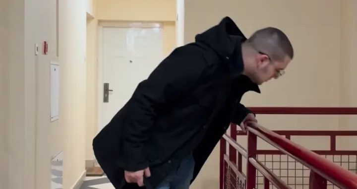 Đorđe Vučinić, ismijavanje, hodnik/