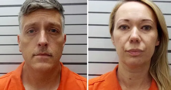 Jon Hallford i Carie Halford/X.com//