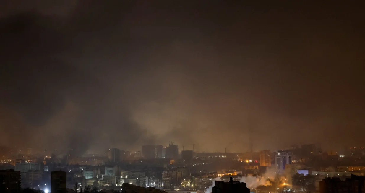Smoke rises in the city after Russian drone strikes, amid Russia's attack on Ukraine, in Kyiv, Ukraine January 12, 2026. REUTERS/Gleb Garanich/Gleb Garanich