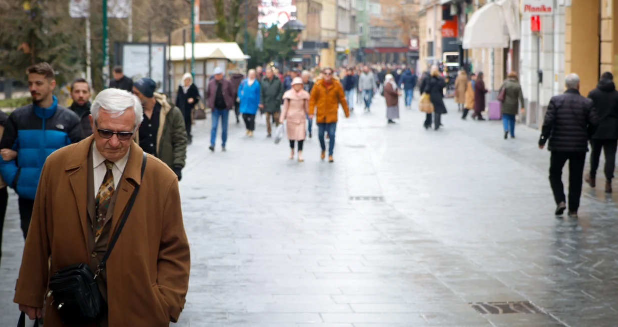 Ferhadija &scaron;etnja/Damir Deljo