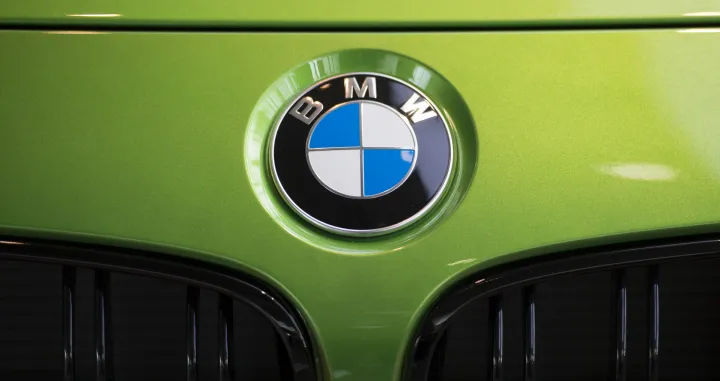 epa08418987 (FILE) - The German car maker's logo is seen on a BMW car during the annual accounts press conference of the BMW Group in Munich, Germany, 21 March 2018 (reissued 13 May 2020). German carmaker BMW will hold its Annual General Meeting as a virtual event without the physical presence of shareholders on 14 May. EPA/DANIEL KOPATSCH *** Local Caption *** 54211548/Daniel Kopatsch
