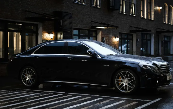 mercedes, limuzina, automobil/Mark Tryapichnikov