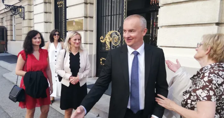 Vinko Grgić, gradonačelnik, nova gradi&scaron;ka/